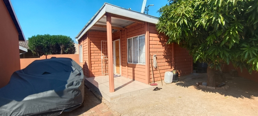 3 Bedroom Property for Sale in Tlhabane West North West